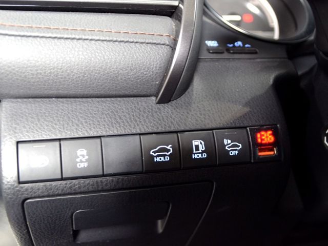 2019 Toyota Camry 2.5 Hybrid旗艦《ACC主動跟車/全景天窗/雙電動椅》  第25張相片