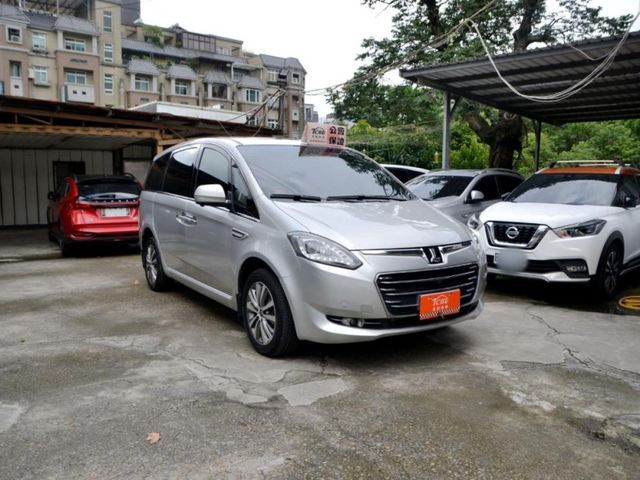 Luxgen M7  第4張相片