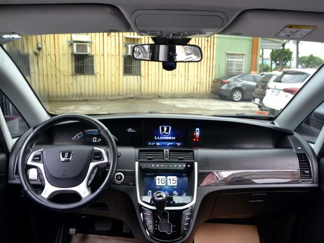 Luxgen M7  第8張相片