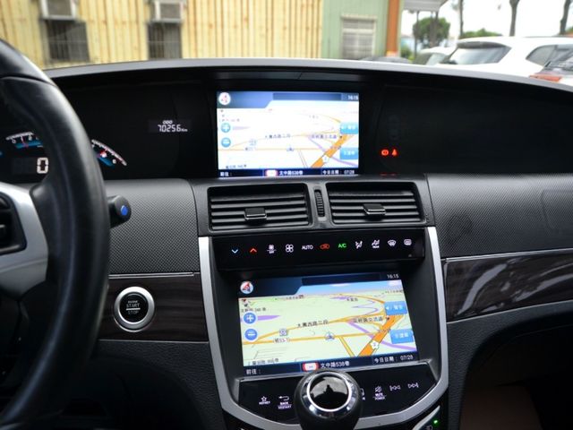 Luxgen M7  第15張相片