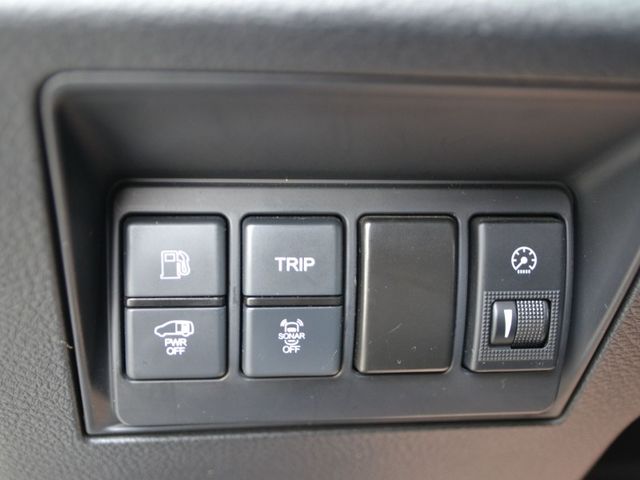 Luxgen M7  第18張相片