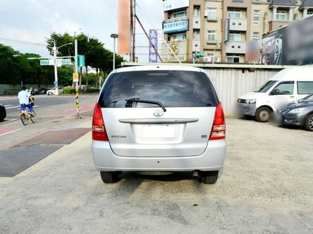 Toyota Innova  第6張相片
