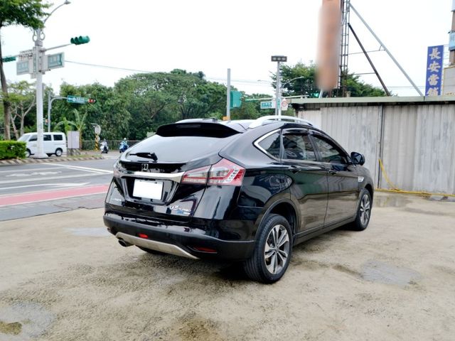 Luxgen U6 Turbo ECO Hyper  第7張相片