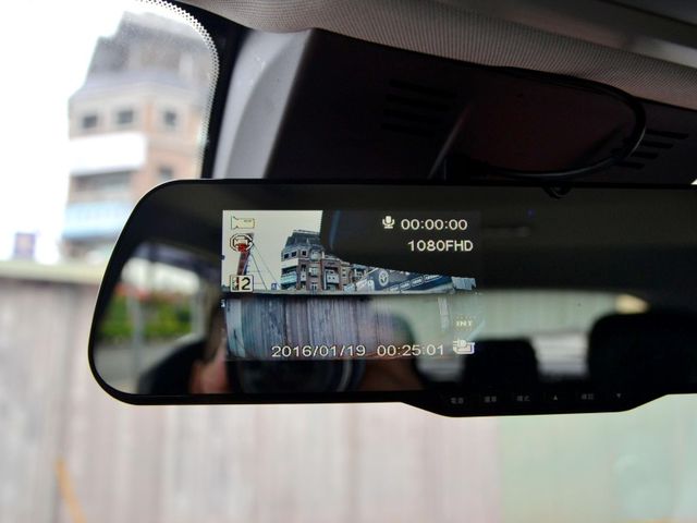 Luxgen U6 Turbo ECO Hyper  第16張相片