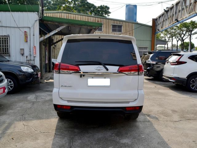 Mitsubishi Zinger  第6張相片