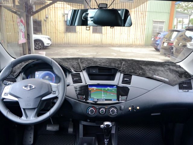 Mitsubishi Zinger  第8張相片