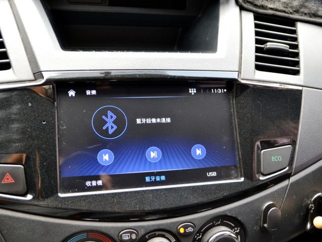 Mitsubishi Zinger  第15張相片