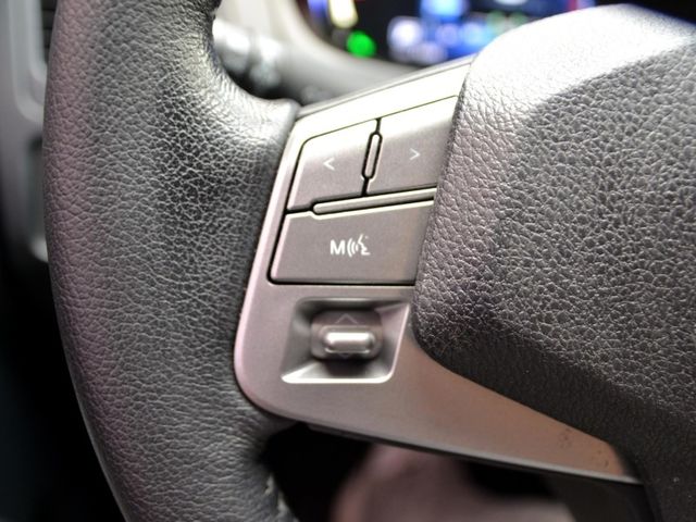 Mitsubishi Zinger  第18張相片