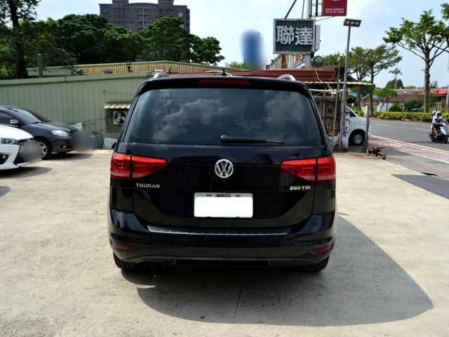 Volkswagen 福斯 Touran  第6張相片