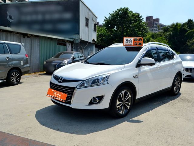 Luxgen U6 Turbo ECO Hyper  第3張相片