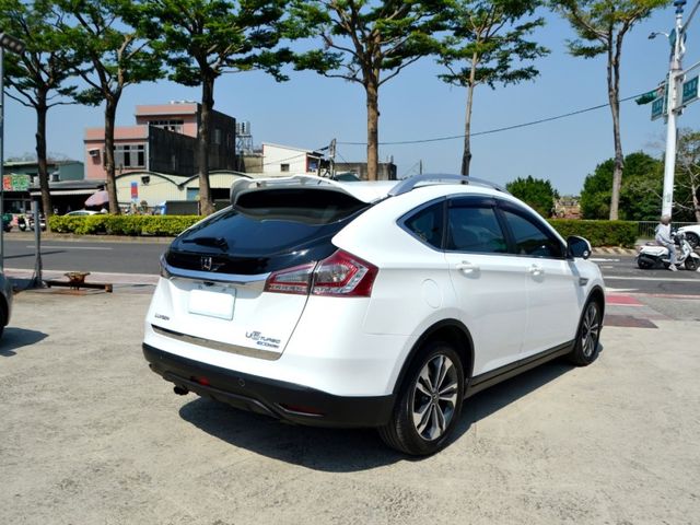 Luxgen U6 Turbo ECO Hyper  第7張相片