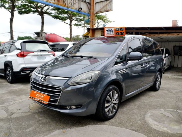 Luxgen M7  第3張相片