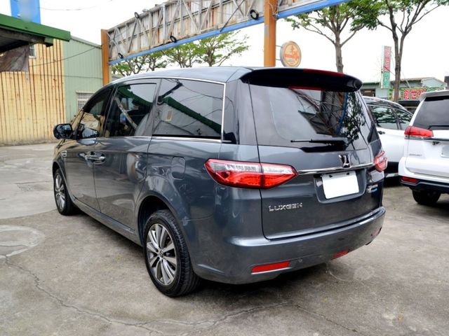 Luxgen M7  第5張相片