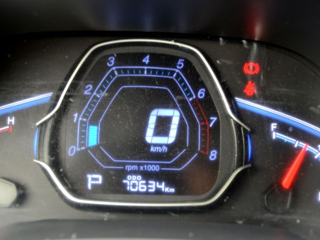 2018 Luxgen U5 1.6旗艦Hi-Fi版《環景影像/自動停車/後座出風口》  第11張相片