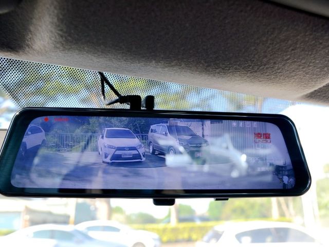 Toyota Yaris  第12張相片