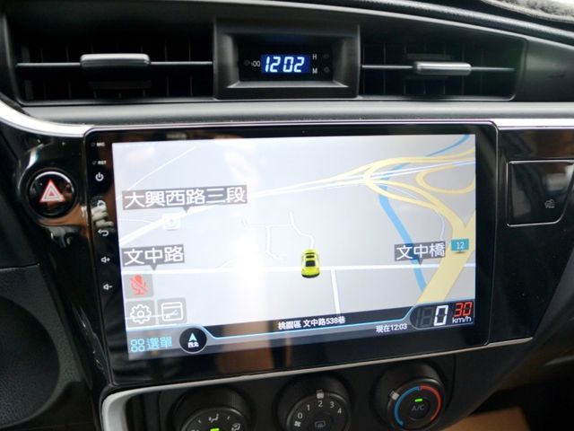 Toyota ALTIS  第18張相片