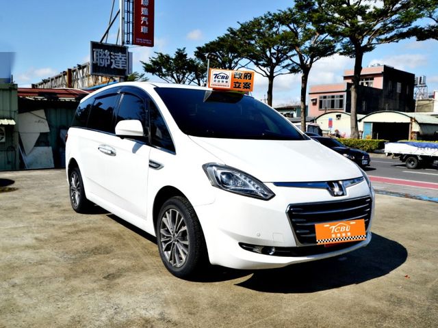 Luxgen M7  第6張相片