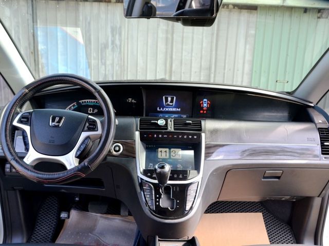 Luxgen M7  第7張相片