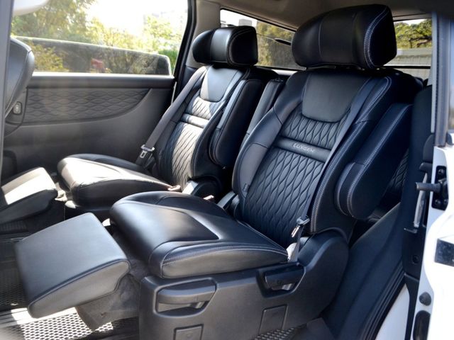 Luxgen M7  第9張相片