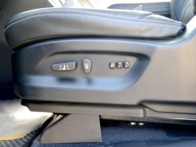 Luxgen M7  第12張相片