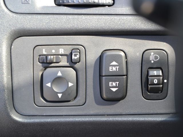 Mitsubishi Zinger  第1張相片