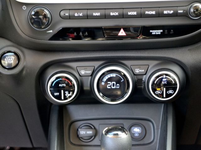 Hyundai Venue  第1張相片