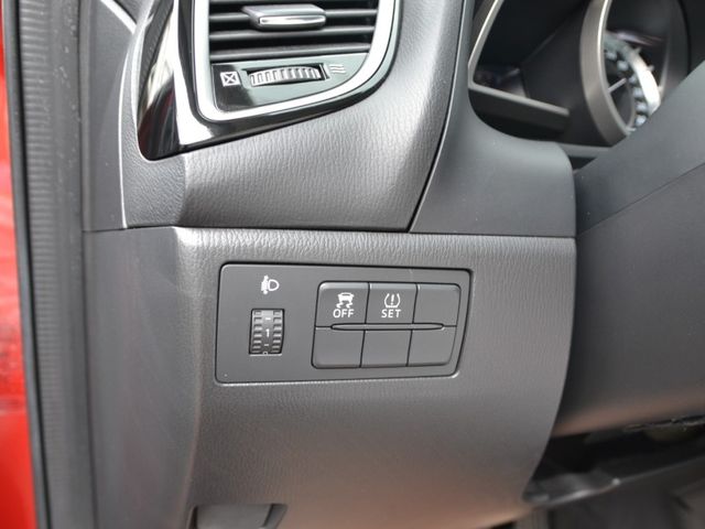 Mazda Mazda3  第1張相片