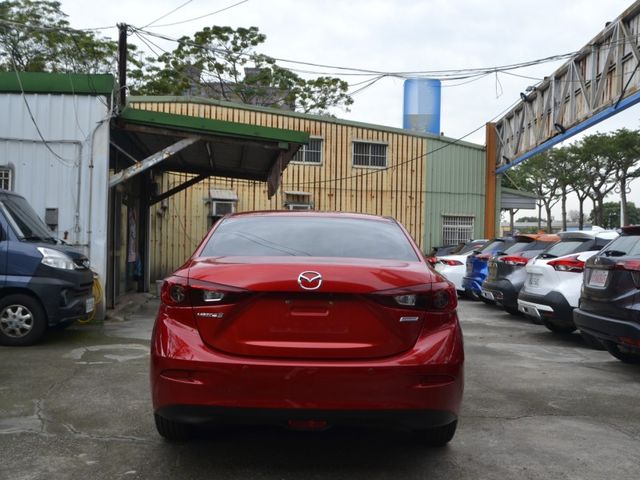 Mazda Mazda3  第7張相片