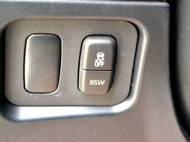 Mitsubishi Zinger  第2張相片