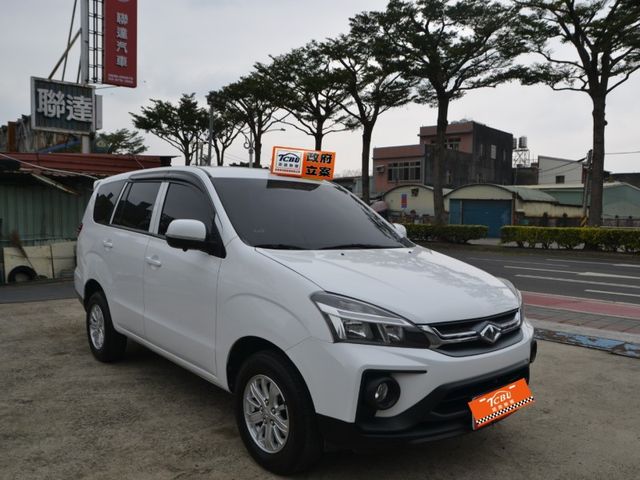 Mitsubishi Zinger  第6張相片