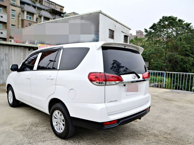 Mitsubishi Zinger  第8張相片