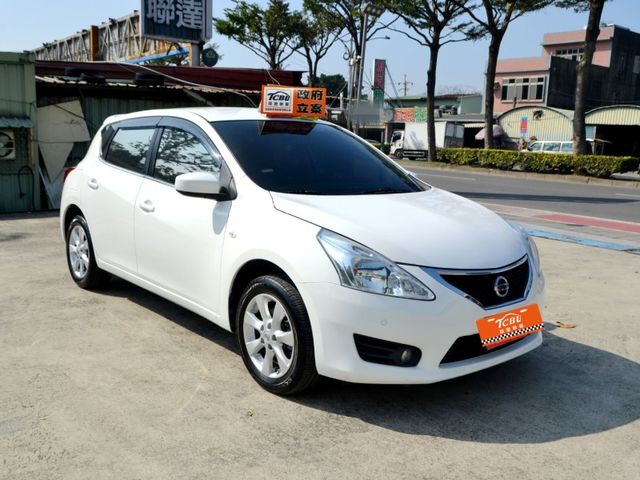 Nissan Tiida  第7張相片