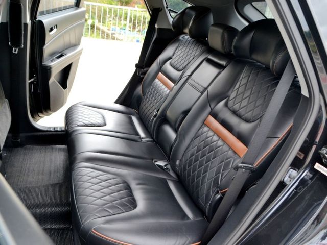 U6 魅力版 1.8/2016年 優質五大保固車/一手車/里程少跑車/歡迎預約鑑賞  第12張相片