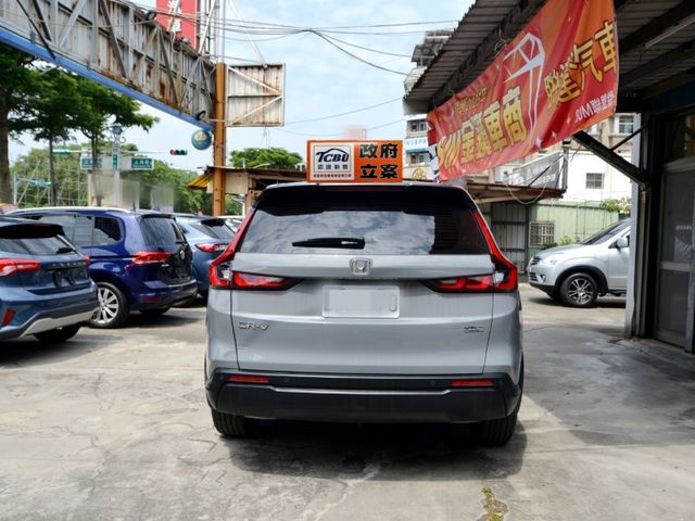 2024 Honda CR-V 1.5/ S版/雙電動椅/ACC/倒車影像/CarPlay/感應摸門  第8張相片