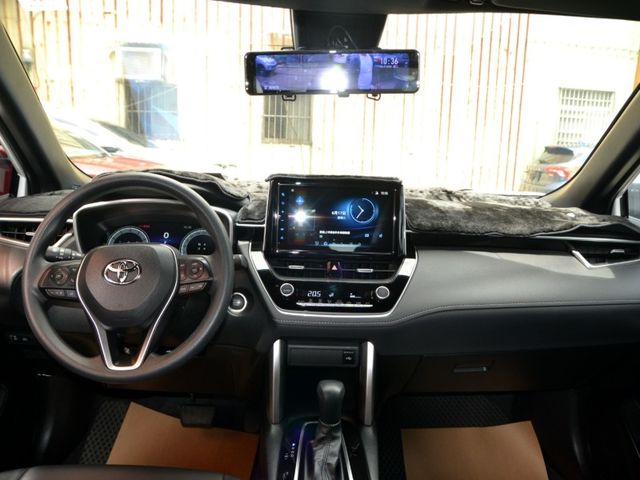 一手車/原廠保固中/僅跑2萬公里/360度環景/CarPlay/ACC自駕跟車  第11張相片