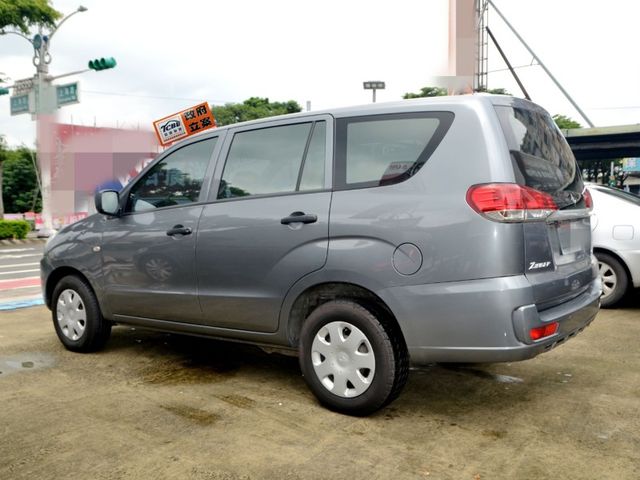 2019年中華廂車2.4/全車原版件/安卓機/倒車影像/衛星導航  第8張相片