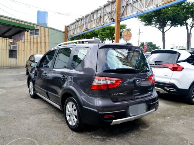 一手車/全車原版件/僅跑7萬7/安卓機/倒車影像/皮椅/鋁圈/行車紀錄器/優質保固車  第8張相片