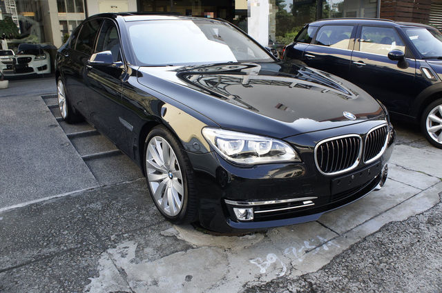 中古車 14 Bmw 750li Xdrive 黑 吉裕國際 Bmw 寶馬 7 Series 750 台中市 Findcar 找車網