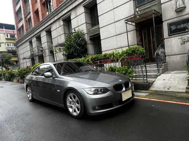 2010年式 BMW E92 320i coupe 低里程全原廠無改裝 勁陞汽車  第1張相片