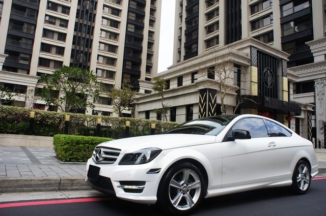 消光珍珠白 12 C250 Coupe 全景 PONPON 勁德  第1張相片