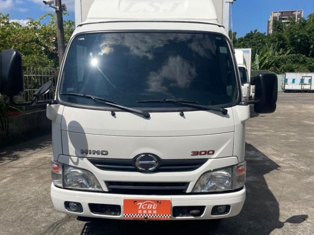 Hino 300  第2張相片