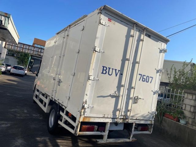 Hino 300  第3張相片