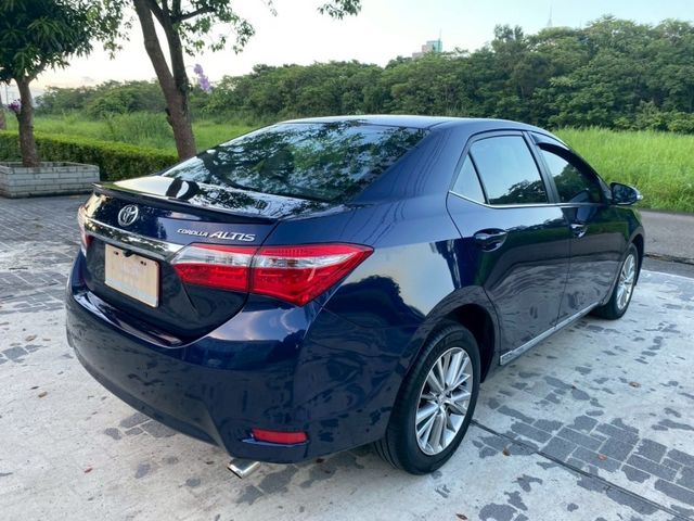 2014  Toyota ALTIS  第10張相片