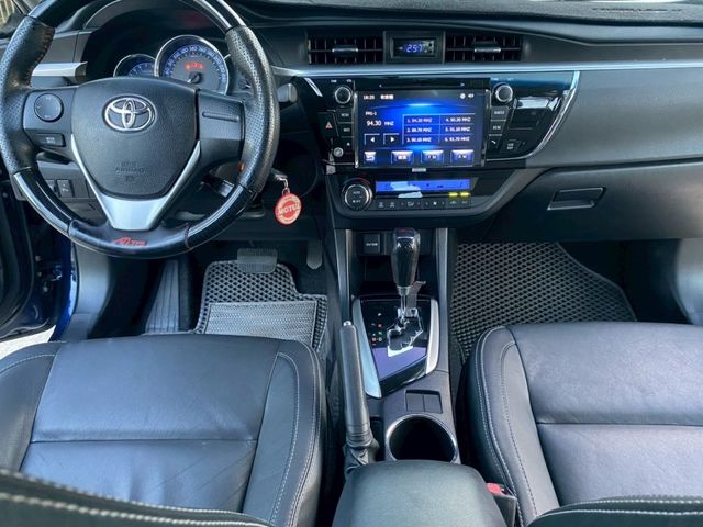 2014  Toyota ALTIS  第13張相片
