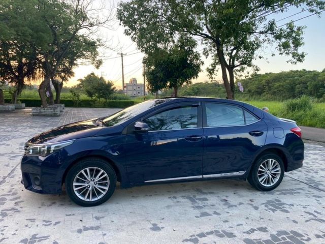 2014  Toyota ALTIS  第19張相片