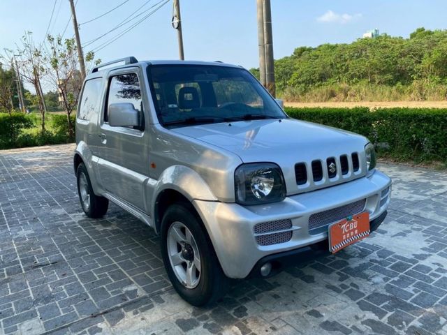Suzuki Jimny  第10張相片