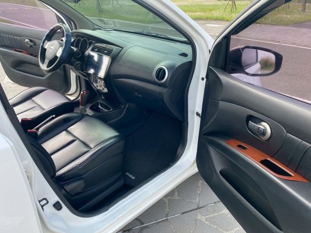 Nissan Livina  第8張相片
