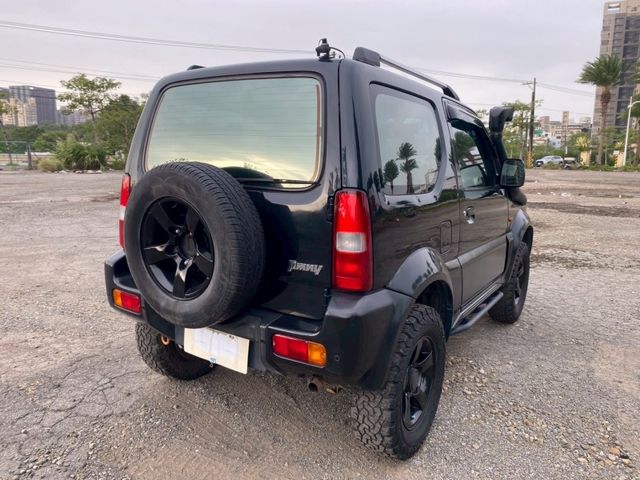 Suzuki Jimny  第9張相片