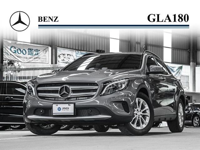 GLA180 金屬灰 小改款 倒顯 免鑰匙 電尾 總代理  第1張相片