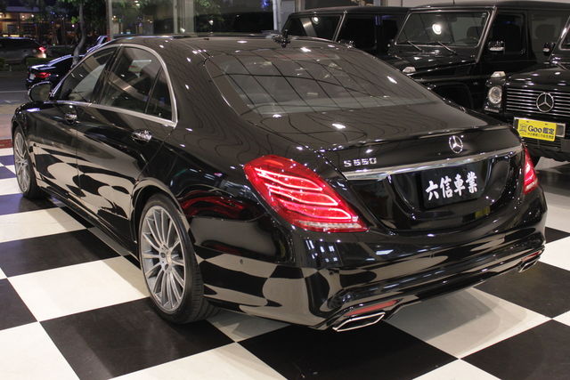 汽車圖片 1張相片中古車 六信車業 5人座道路私人客機benz W222 S550 Amg Benz 賓士 S Class S550 台中市 Findcar 找車網